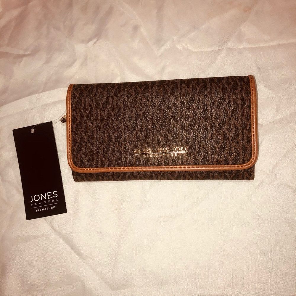 SOLD ON MECARI